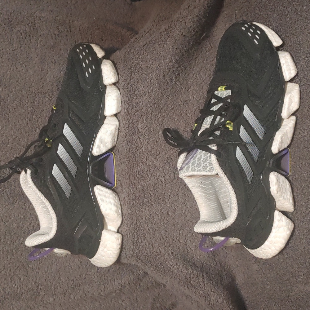 Adidas Climacool Boost. Size 8. Black/Gray